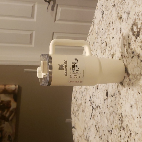 Stanley Other - Stanley H2.0 30oz. Quencher Target Exclusive Ivory Hint Tumbler